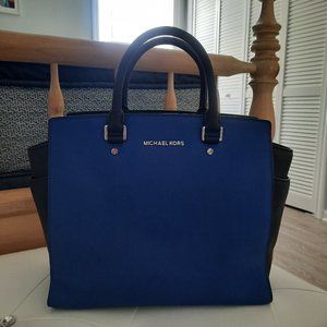 Michael Kors Selma Tote